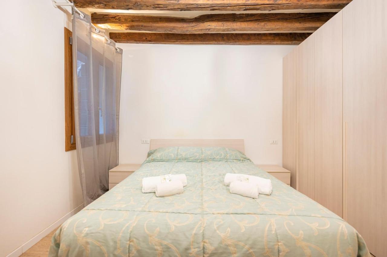 San Marco Suite - 5 Min From San Marco Венеция Экстерьер фото